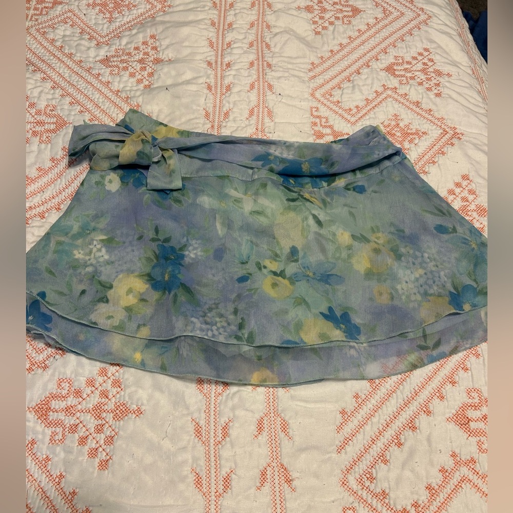 Hollister Tie-Waist Chiffon Mini Skort size XS